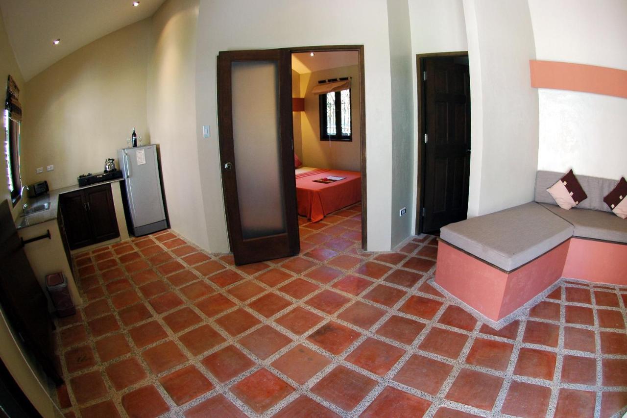 Reef Retreat Resort Balabag  Camera foto